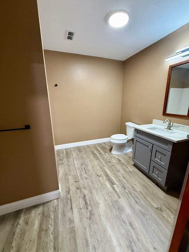 Photo - 70 Webster St Unit 204
