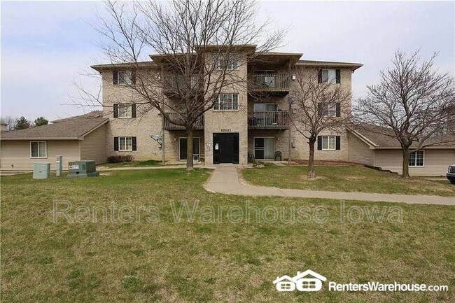 Photo - 10121 Sutton Pl Unit 12