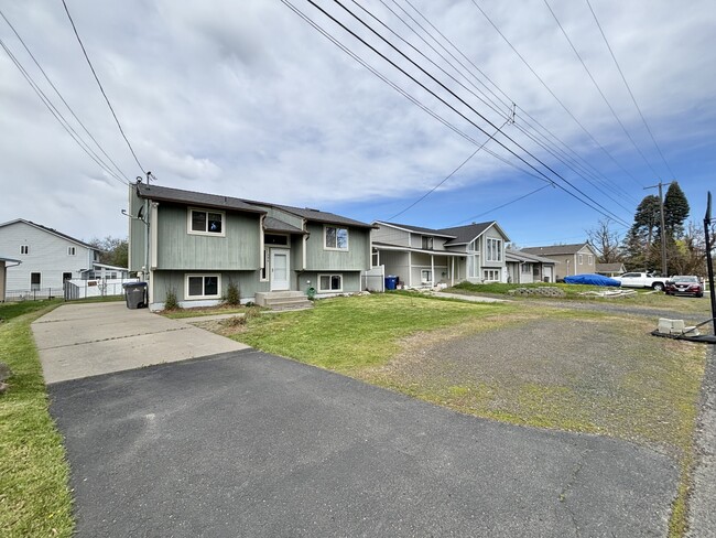 Photo - 346 S Jefferson St