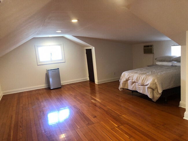 Photo - 2650 Van Buren Pl