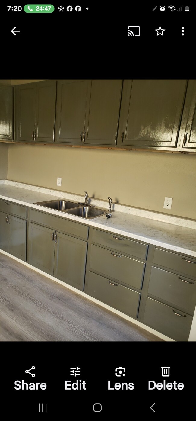 Photo - 2615 S Johnson St