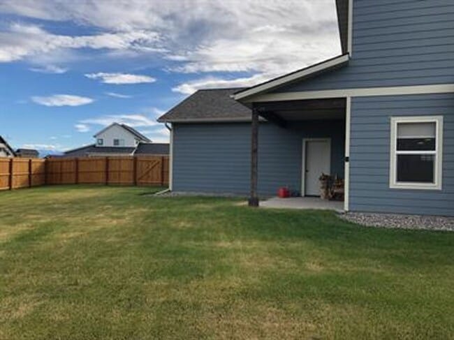 4 bedroom 3 bath home in Ryen Glenn - 4 bedroom 3 bath home in Ryen Glenn