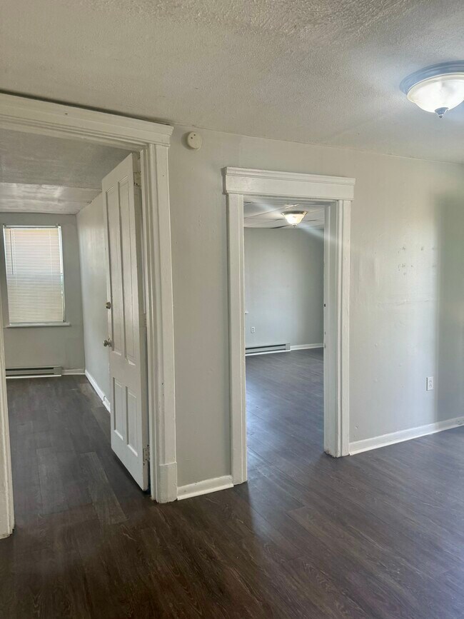 Photo - 1601 6th Ave