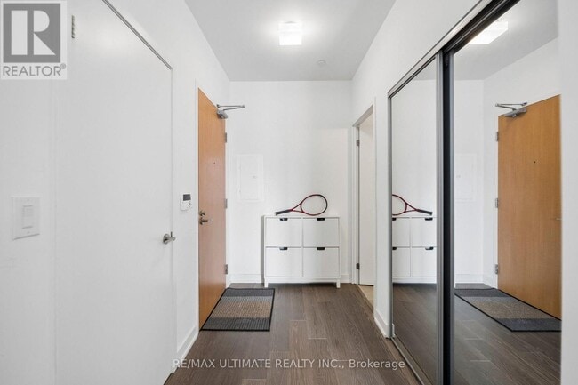 Photo - 11 Wellesley St W Unité 3007