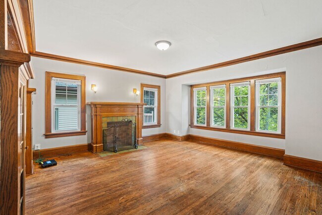 Photo - Maryland Upper near UWM