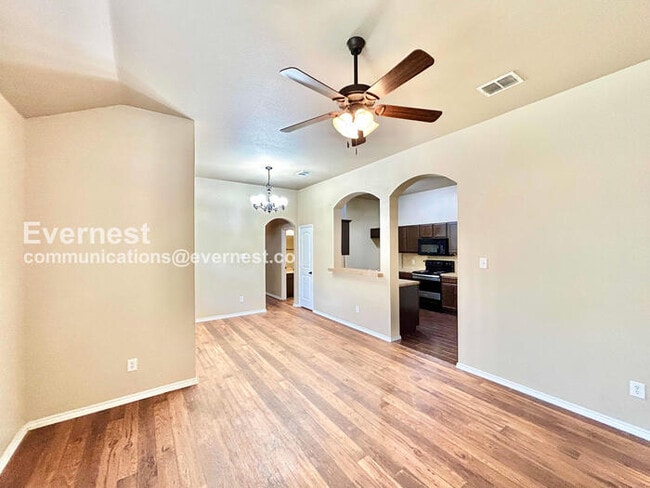Photo - 3 Bed, 2 Bath Home with Fenced Yard & Garage / Pet-Friendly / Available Now!