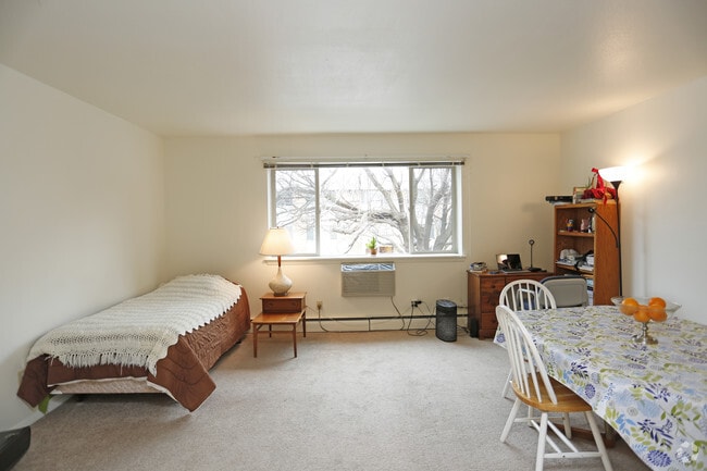 Photo - Element on Main