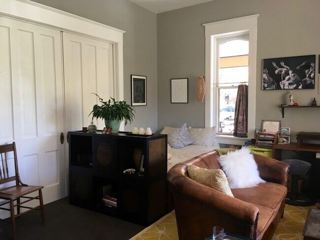 1645 Pine St Unit 1
