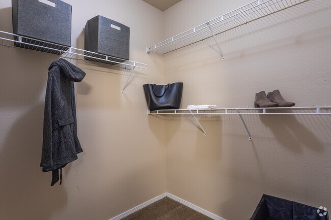 1BR, 1BA - A1 West - IMT Cherry Creek