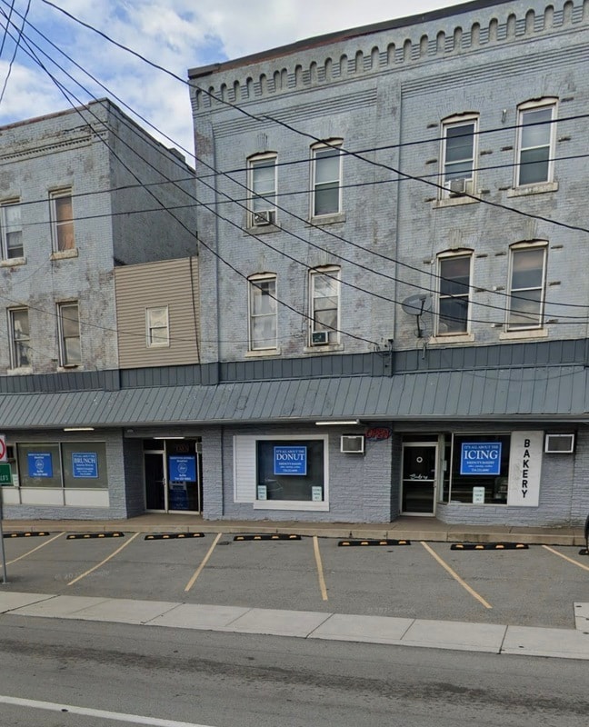 Building Photo - 984 Jefferson Ave Unit 12