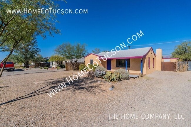 Photo - 3949 E 2nd St