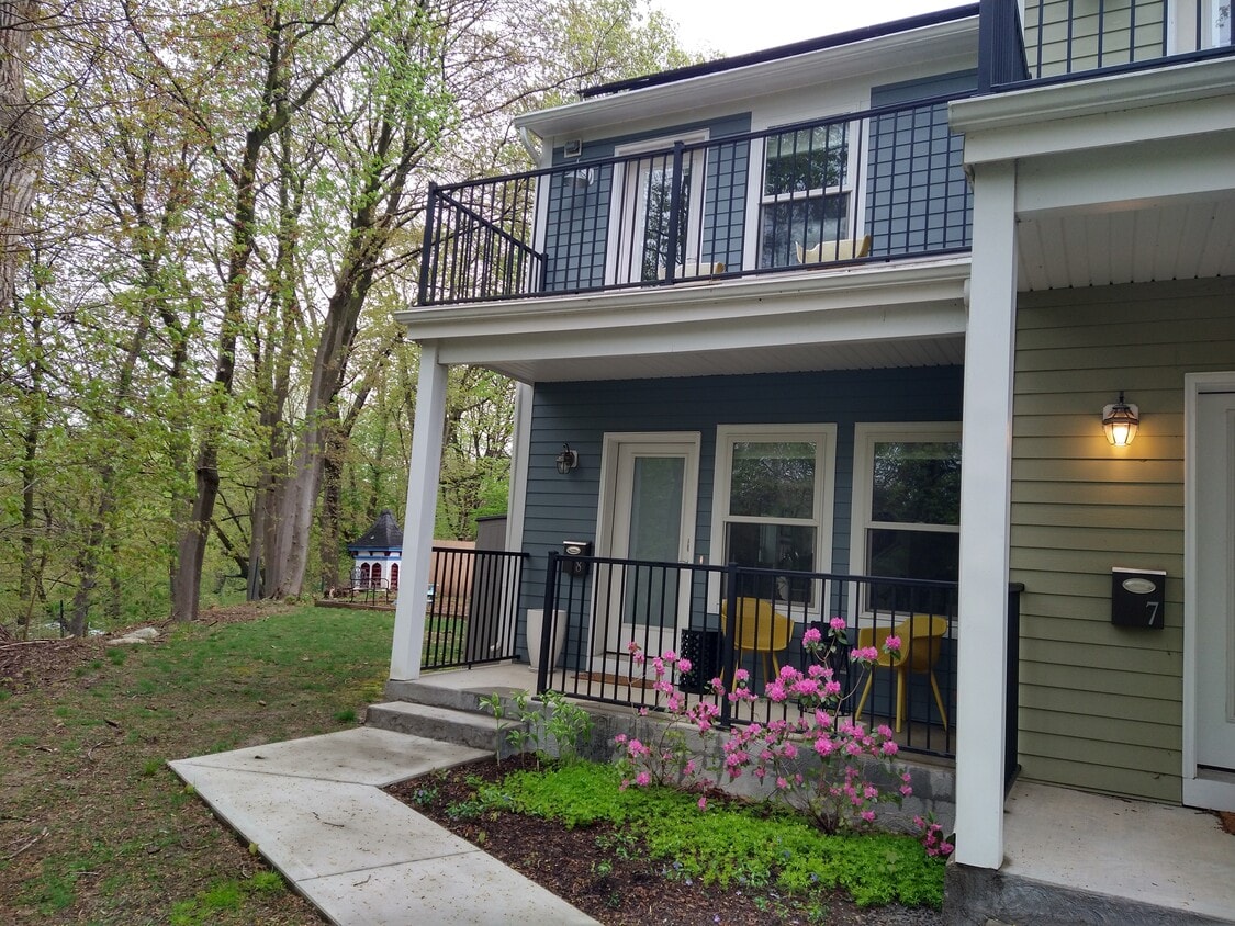 Photo - 37 Hampden St (Northampton, MA)
