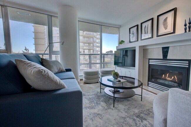 Photo - 1383 Marinaside Crescent Unit ID1345520P