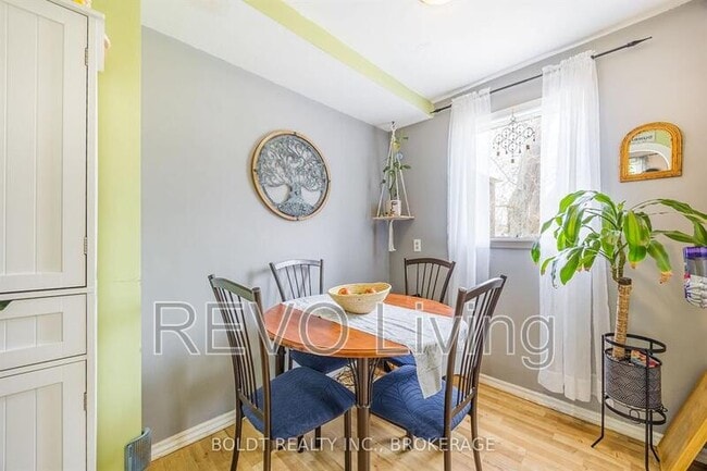 Photo - 6019 Dorchester Rd