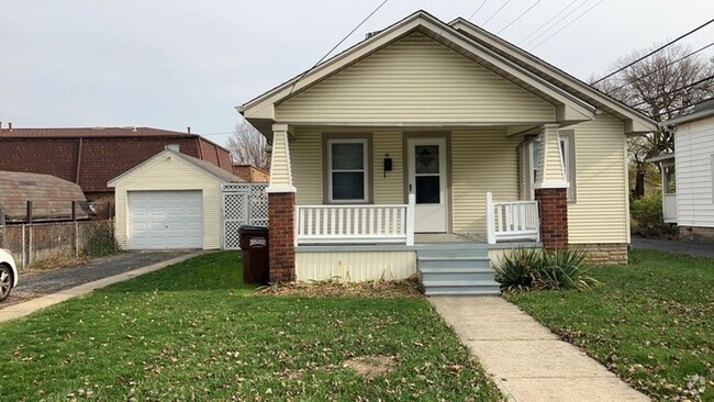 Building Photo - 10 S Maple Ave Rental