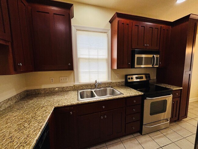 Photo - 204 Heights Ln