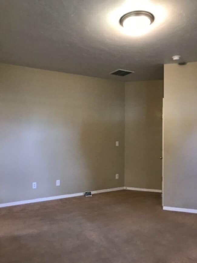 Photo - 321 Aspenwood Dr