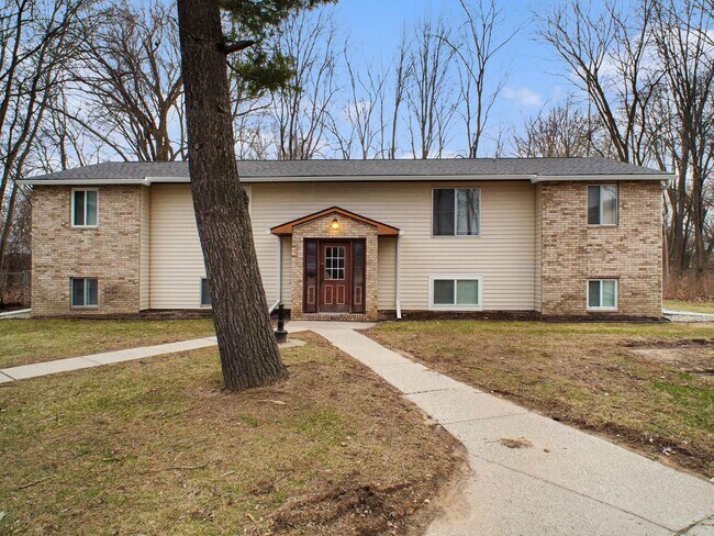 Vienna West Apartments