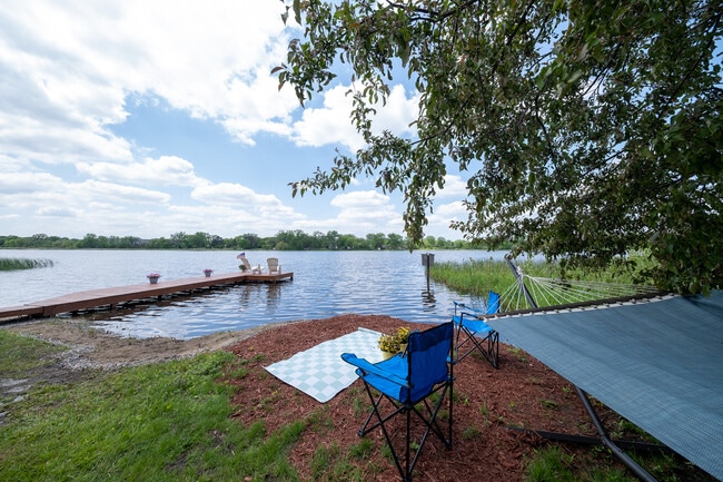 Photo - 8564 Lincoln St