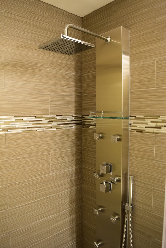 Photo - 3249 N Hoyne Ave Unit 3