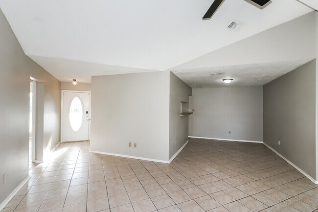 Photo - 10111 King Ranch Ln
