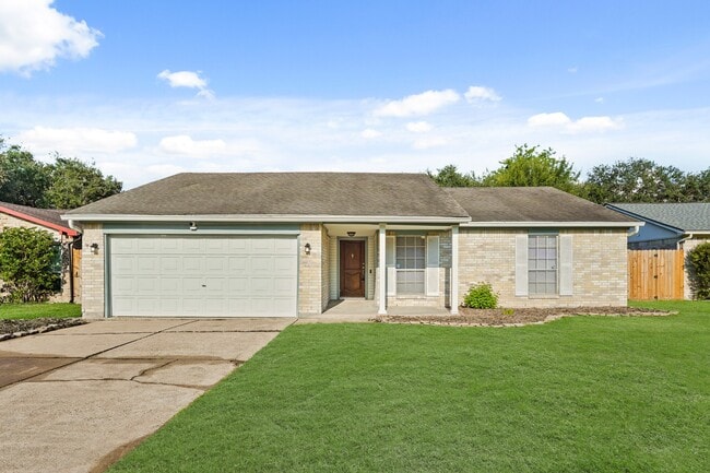 Building Photo - 1426 Ashwood Dr Rental