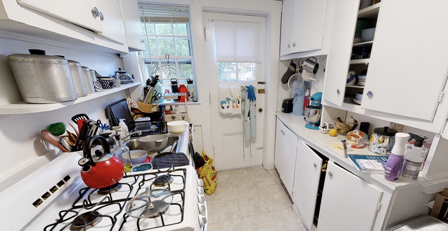 Photo - 560 Green St Condo