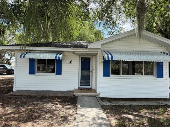 Photo - 301 S Seminole Ave