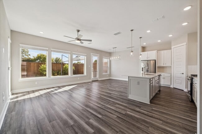 Photo - 10961 Hewitt Cliff Ln