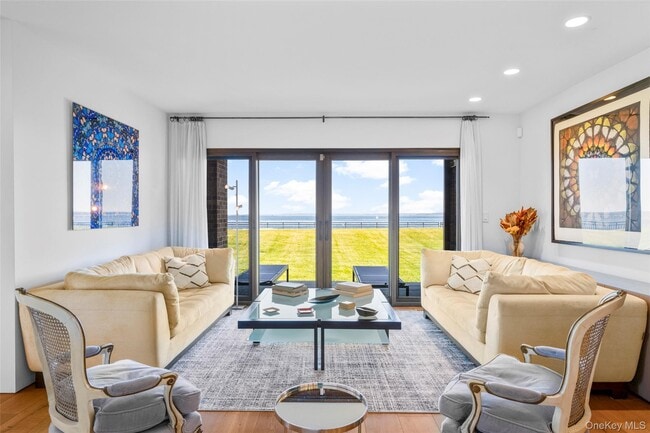 Photo - 17 Waters Edge