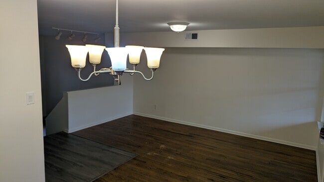 Living/Dining - 1718 Redwood Ct