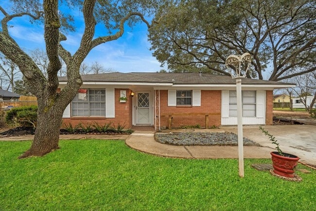Photo - 712 Damon St