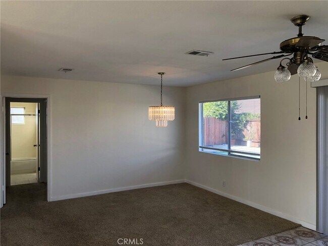 Photo - 5931 Frontier Cir