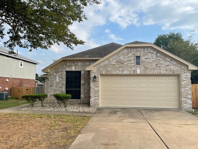 Building Photo - 3625 Cheyenne St