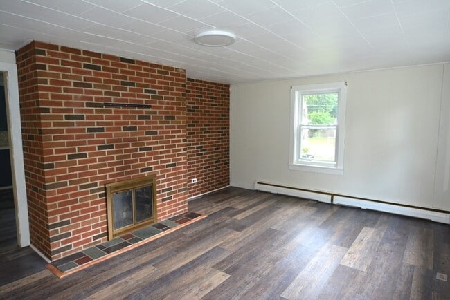 Photo - 14 Fairlawn Cir
