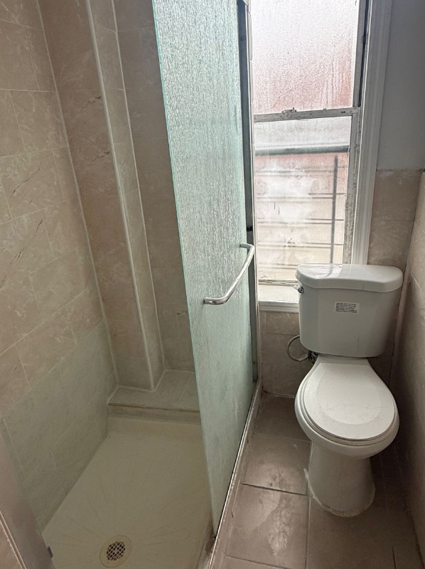 Photo - 558 Ralph Ave