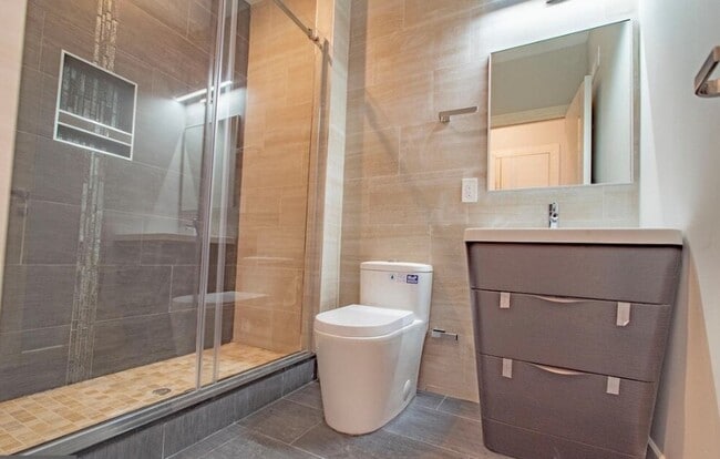 Photo - 2142 W Master St