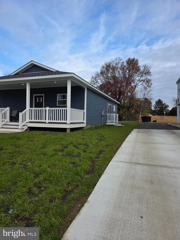 Photo - 129 Roosevelt Ave