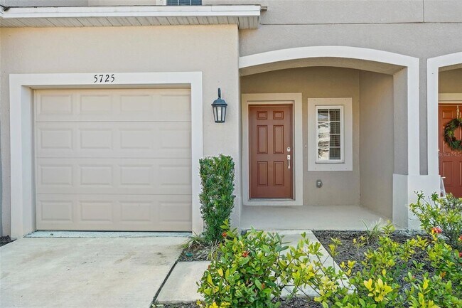 Photo - 5725 Haven Ter