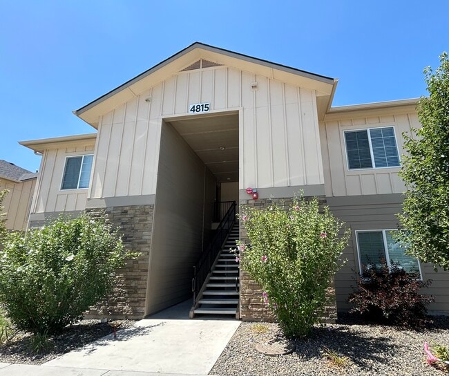 Building Photo - 4815 Continental Ln Unit 203 Rental