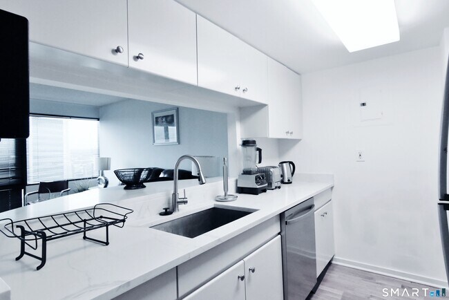 Photo - 127 Greyrock Pl Unidad 1507