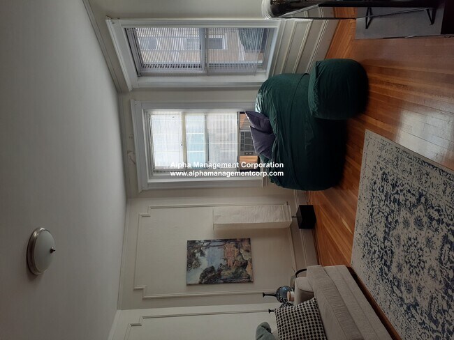 44 Maple St