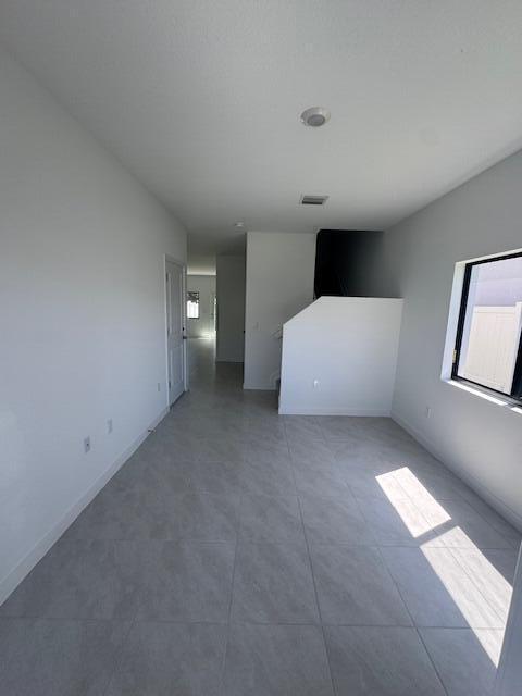 Photo - 4844 Dillon St