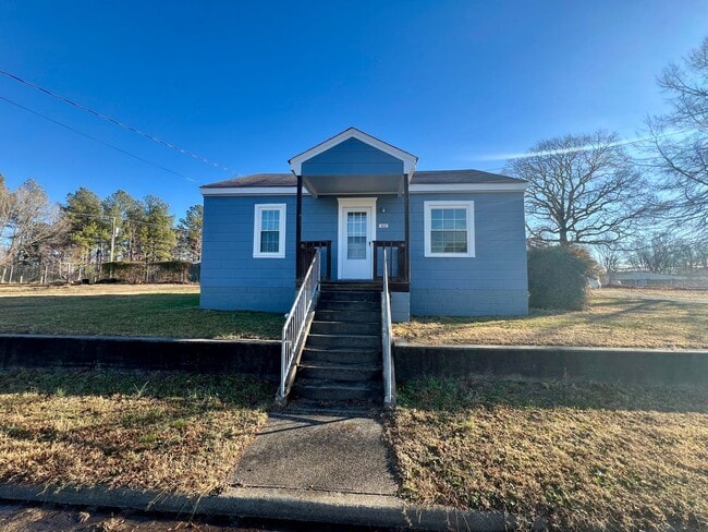 Building Photo - You’re here. You’re home. You’re happy.