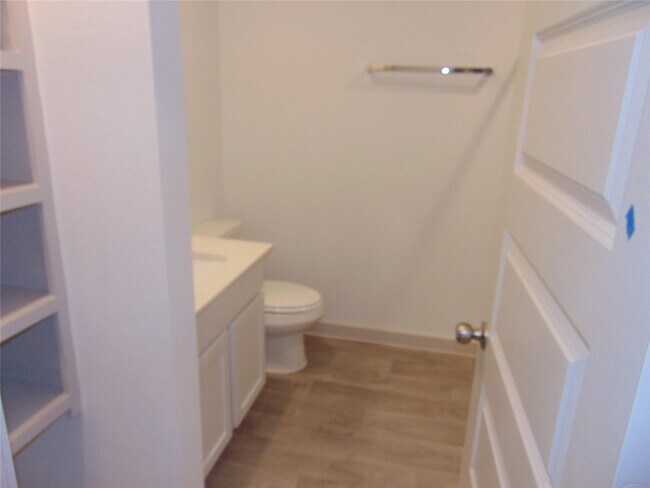 Photo - 6918 Morales Way