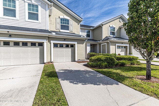 3861 Aubrey Ln