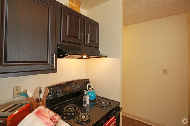 1BR, 1BA - The Birch - The Richfield