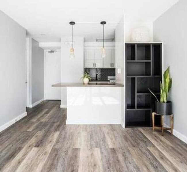 445 Kaiolu St Unit 812