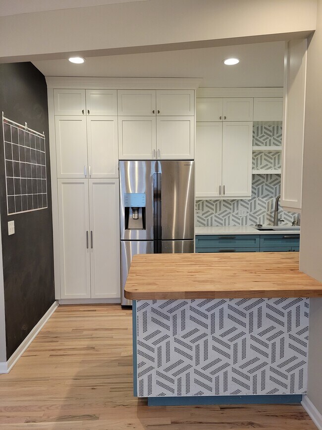 Kitchen - 5131 N Kenmore Ave Unidad 2S