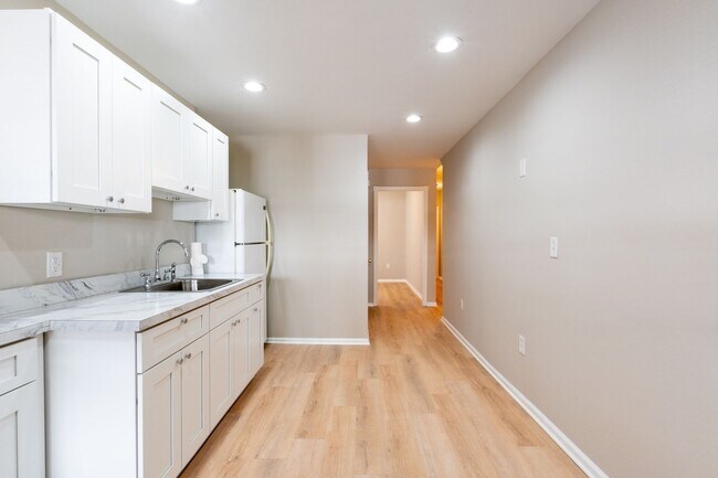 Photo - 3828 Cambridge St Unit 1st Fl